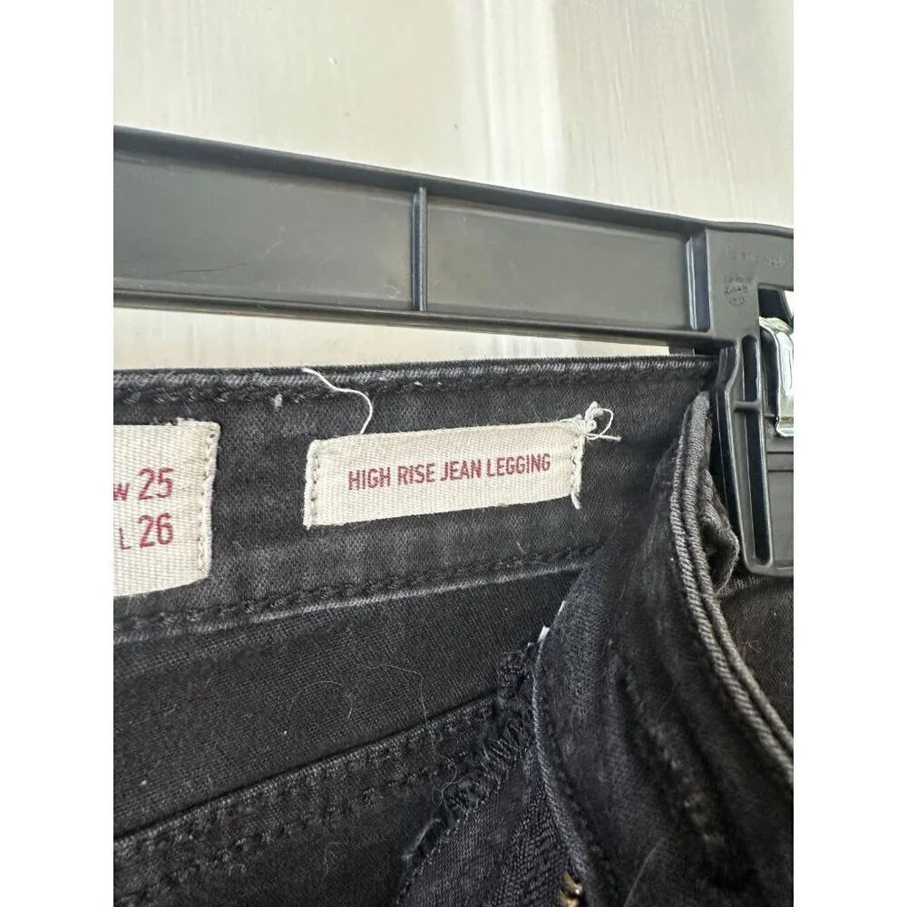 Hollister Women’s size 1s black jeans